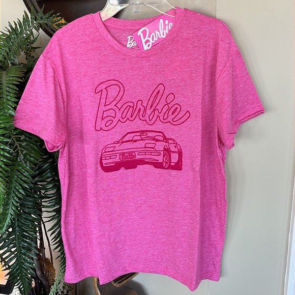 Brand New Barbie Pink Corvette Short Sleeve Shirt Movie Top - Picture 11 of 11